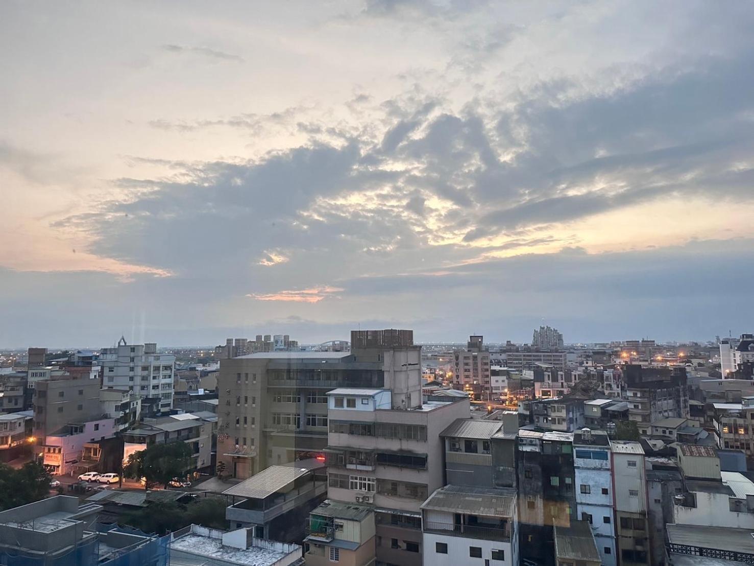 可青大飯店grand Ke-Cing Hotel Yilan المظهر الخارجي الصورة